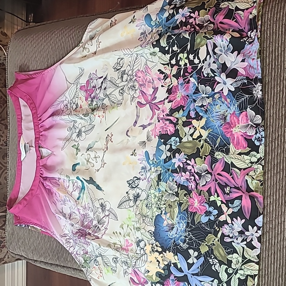 C. J Banks Floral Blouse - Picture 10 of 10